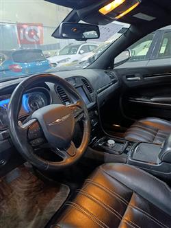 کرایسلەر 300